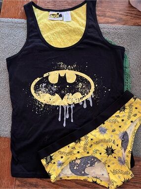 NWOT Batgirl Women's Black & Yellow Graphic Tank and Brief Set